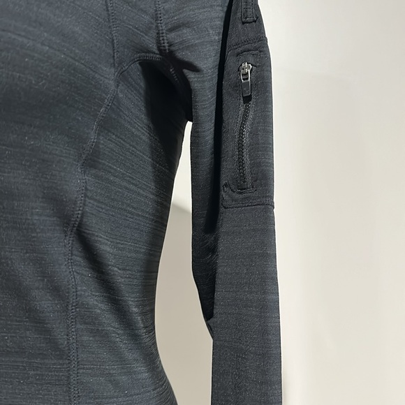 Athleta Pacifica Contour 1/2 Zip Swim Shirt Womens Large Black Long Sleeve - Picture 3 of 9